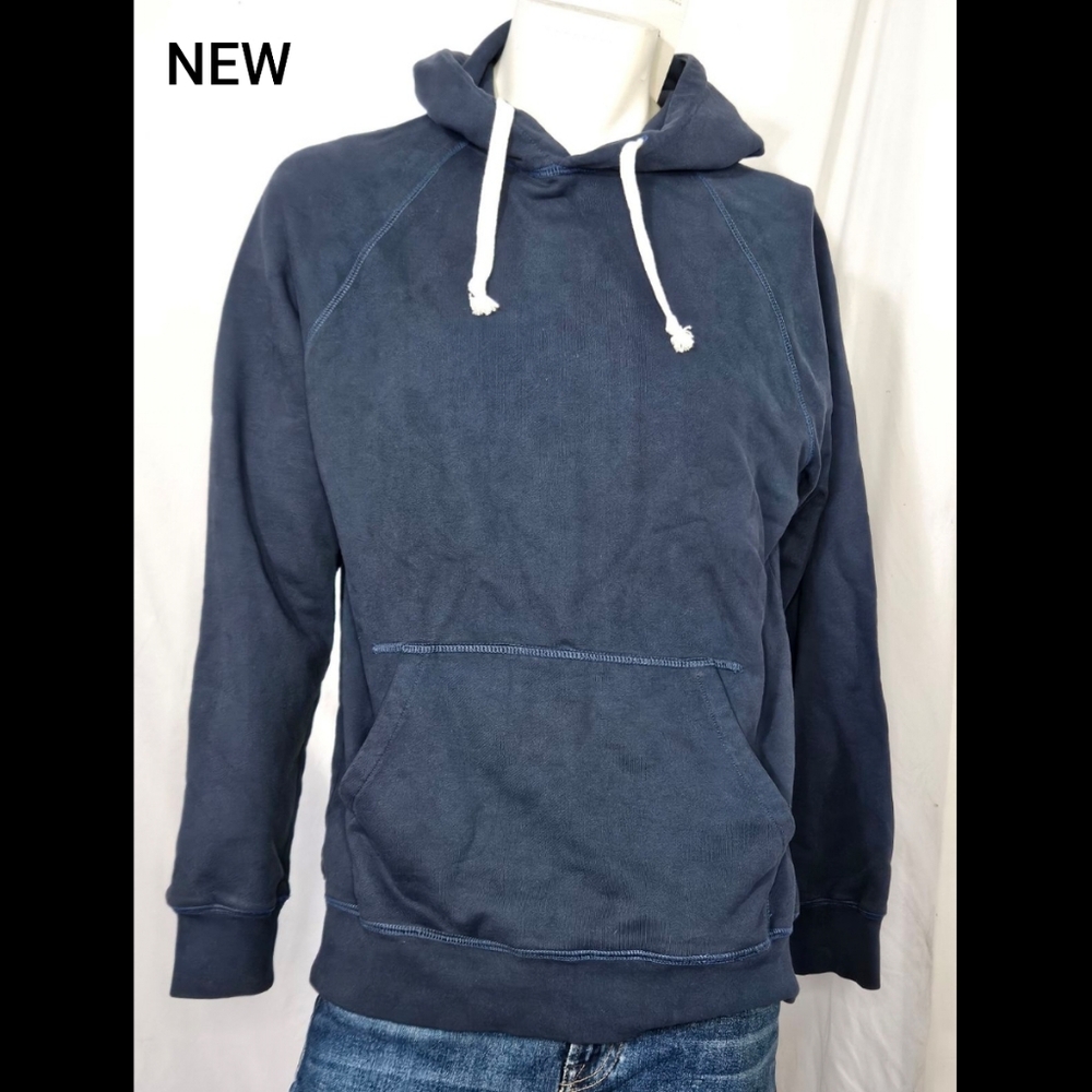 NWT Flint and Tinder10-Year Pullover Hoodie